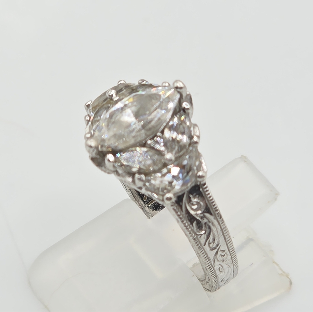 Rare Estate Designer Signed Tacori Marquis Cut Shimmering Absolute Ring - Picture 5 of 11